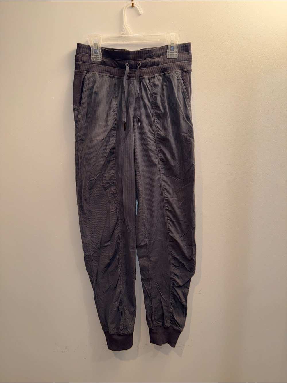 Lululemon Charcoal Gray Women’s Joggers